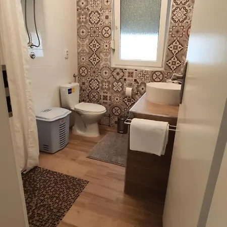 Apartman Tina * Vir