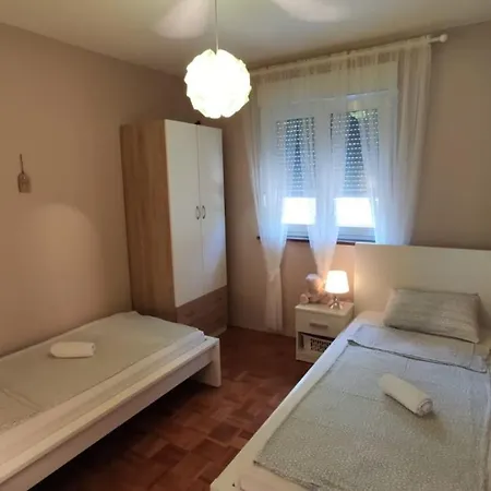 Apartman Tina Διαμέρισμα Vir
